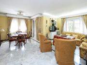 Chalet en venta en Ogíjares. Fabuloso chalet en...