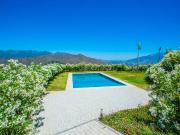 Chalet en venta en Ojén. Villa renovada integramente con...
