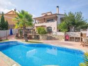 Chalet en venta en Olèrdola, de 360 m² 4 habitaciones...