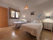 Chalet en venta en Oliva La, Corralejo. Villa en...