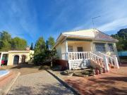 Chalet en venta en Olocau, Valencia
