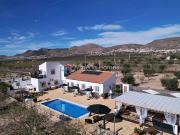 Chalet en venta en Oria, Almería