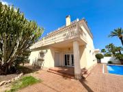 Chalet en venta en Orihuela