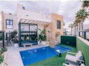 Chalet en venta en Orihuela, Alicante