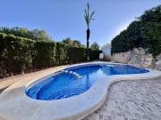 Chalet en venta en Orihuela, Alicante