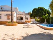 Chalet en venta en Orihuela, Campoamor. 540. Chalets.