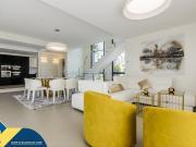 Chalet en venta en Orihuela, Campoamor. Casas con...