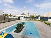 Chalet en venta en Orihuela, Campoamor. Villa con...