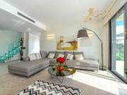 Chalet en venta en Orihuela, Campoamor. Villa de estilo...