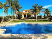 Chalet en venta en Orihuela, Orihuela Ciudad. Villa en...