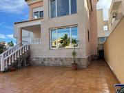 Chalet en venta en Orihuela, Villamartín Las Filipinas....