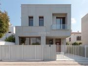Chalet en venta en Parla, Parla Este. Chalet obra nueva...