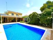 Chalet en venta en Paterna, Valencia
