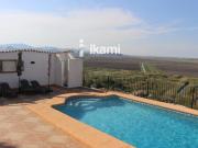 Casa en venta en Pego. Casa con 2 viviendas en Monte...