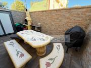 Chalet en venta en Peleas de Abajo. Chalet pareado en...