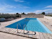 Chalet en venta en Petrer. Chalet independiente con...