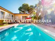 Chalet en venta en Picassent. CHALET A LA VENTA EN URB....
