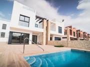 Chalet en venta en Pilar de la Horadada