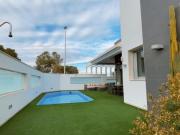 Chalet en venta en Pilar de la Horadada, RioMar