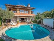 Chalet en venta en Pineda de Mar, de 739 m² 5...