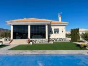 Chalet en venta en Pinoso