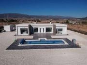 Chalet en venta en Pinoso, Alicante