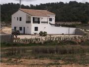 Chalet en venta en Pinoso, Alicante