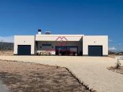 Chalet en venta en Pinoso, Camino del prado
