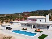 Chalet en venta en Pinoso, Camino del prado