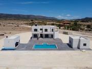 Chalet en venta en Pinoso, Camino del prado