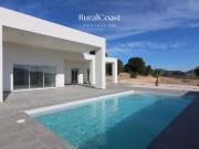 Chalet en venta en Pinoso. Chalet Independiente en venta...