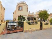 Chalet en venta en Playa Flamenca, Alicante Costa Blanca