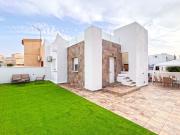 Chalet en venta en Playa Flamenca, Alicante Costa Blanca