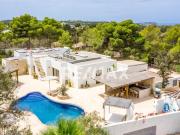 Chalet en venta en Port des Torrent, Ibiza