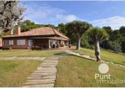 Chalet en venta en Premià de Dalt. Chalet de una sola...