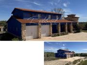 Chalet en venta en Renau. Casa con gran parcela en...