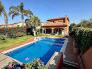 Chalet en venta en Roda de Barà, de 191 m² 4...