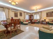 Chalet en venta en Rojales. Elegancia Clásica y Confort...