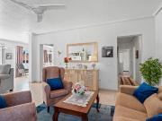 Chalet en venta en Rojales. Encantadora villa de 2...