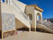 Chalet en venta en Rojales. Villa con piscina privada,...