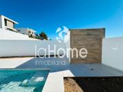 Chalet en venta en San Antonio de Benagéber. TU HOGAR DE...