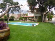 Chalet en venta en Sant Just Desvern, Centre. Chalet...