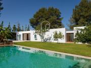 Chalet en venta en Santa Eulalia / Santa Eularia, Ibiza