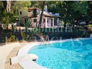 Chalet en venta en Santa Eulalia / Santa Eularia, Ibiza