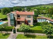 Chalet en venta en Santiago de Compostela, A Coruña