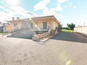 Chalet en venta en Santo Adriano. Chalet en Castrillón...