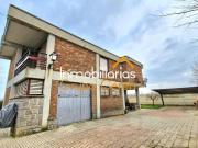 Chalet en venta en Santo Domingo de la Calzada. Descubre...