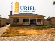 Chalet en venta en Sevilla, Urbanización Tarazona Chalet en venta en Sevilla, Urbanización Tarazona