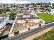 Chalet en venta en Tomares, Las Almenas. Chalet...