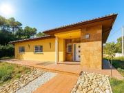 Chalet en venta en Torrelles de Foix, de 169 m² 4...